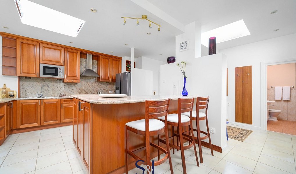 Prodej bytu 4+kk 150 m², Cvikov – náhled fotky 2