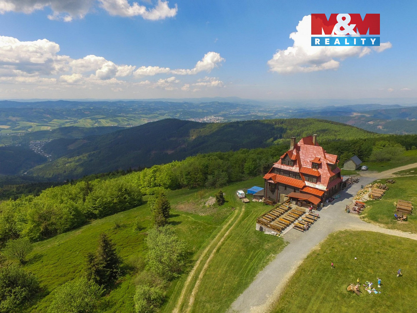 Prodej ubytovacího objektu 1 150 m² – fotografie 4