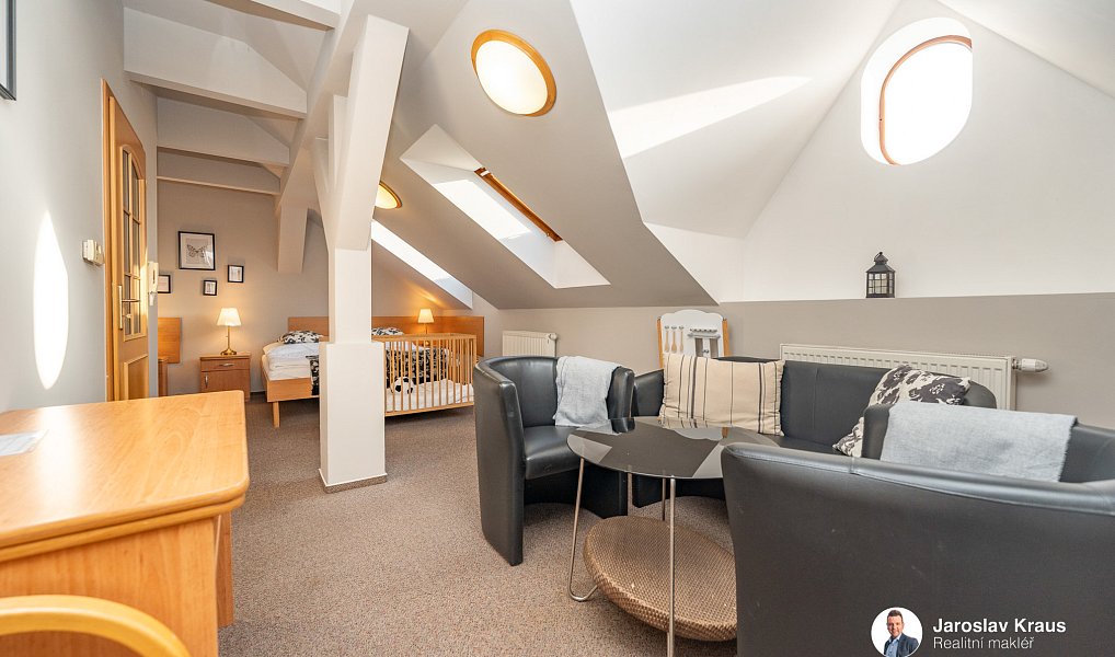 Prodej obchodních prostor 529 m², Lázně Bělohrad – náhled fotky 31