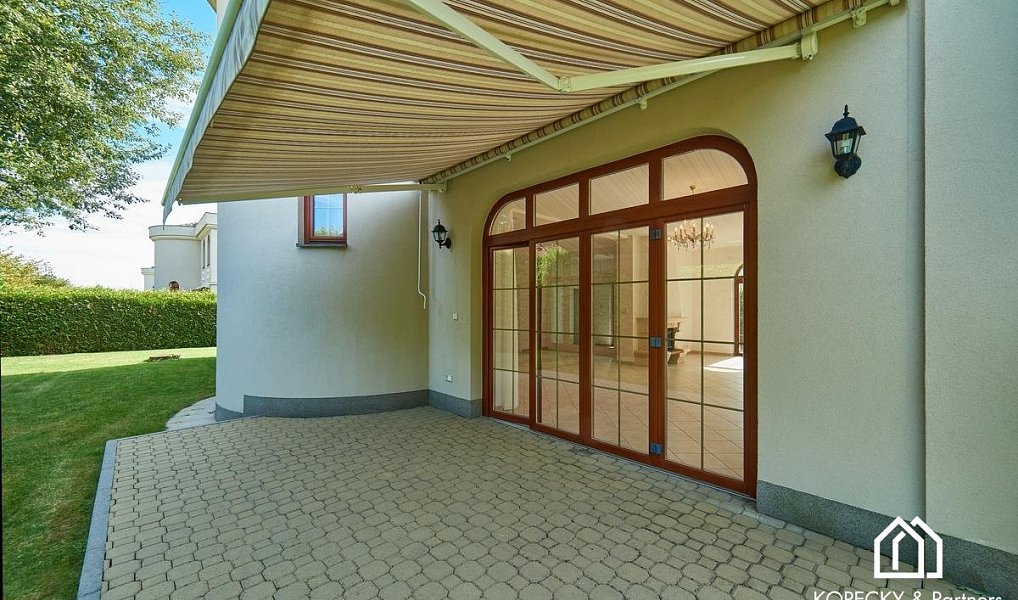 Pronájem domu 243 m² s pozemkem 387 m², Praha – náhled fotky 4