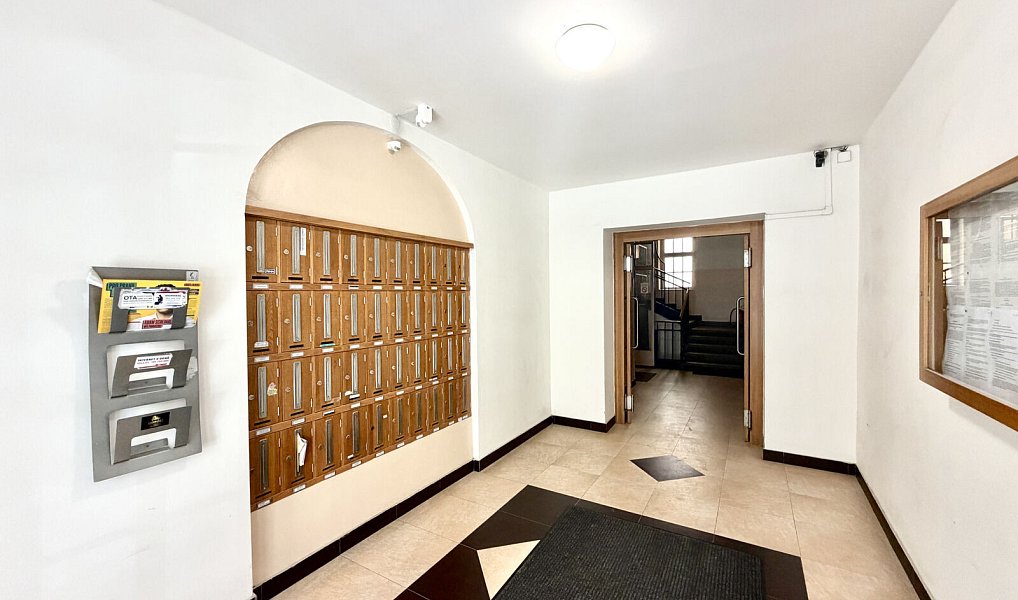 Pronájem bytu 3+kk 83 m², Praha – náhled fotky 9