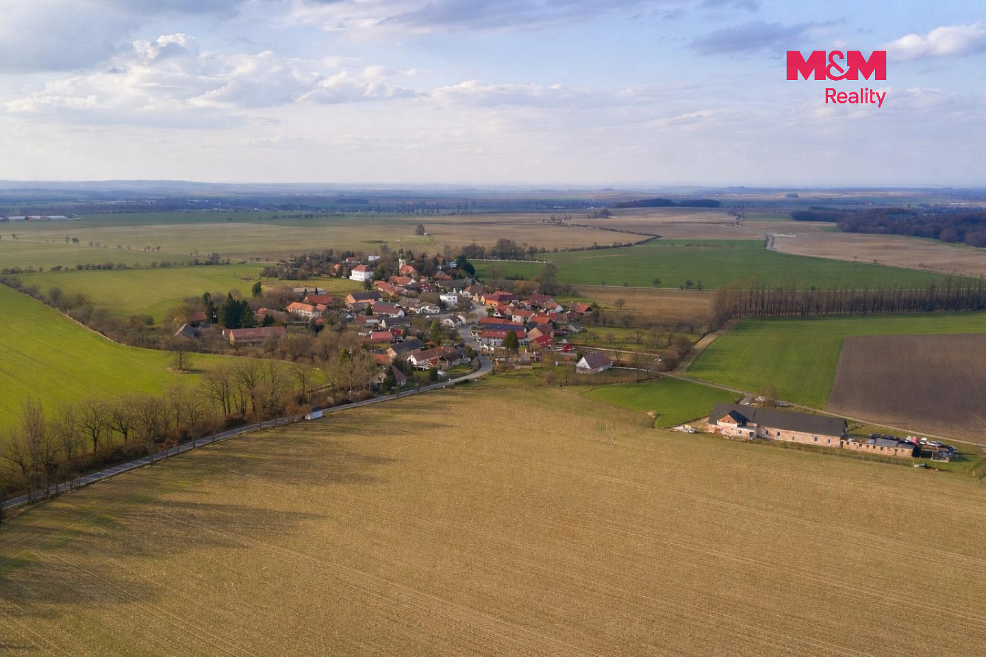 Prodej stavebního pozemku 2 006 m² – fotografie 4