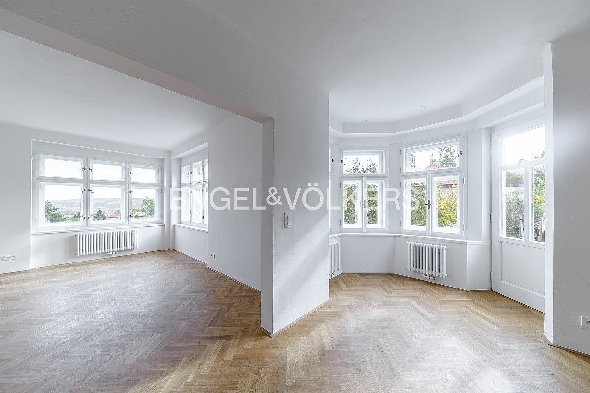 Pronájem domu 356 m² s pozemkem 1 389 m² – fotografie 3