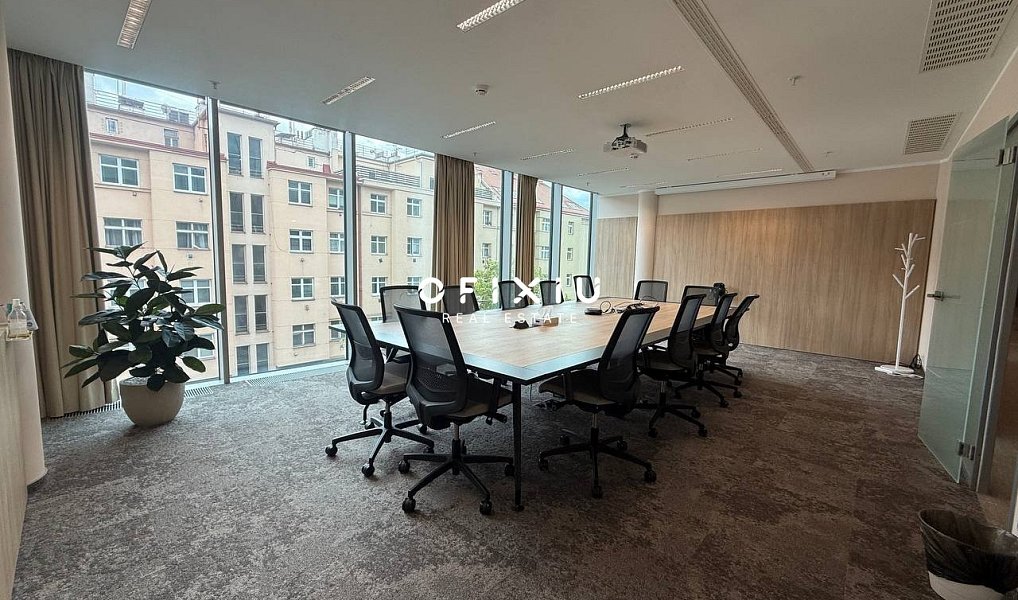 Pronájem kanceláře 300 m², Praha – náhled fotky 13