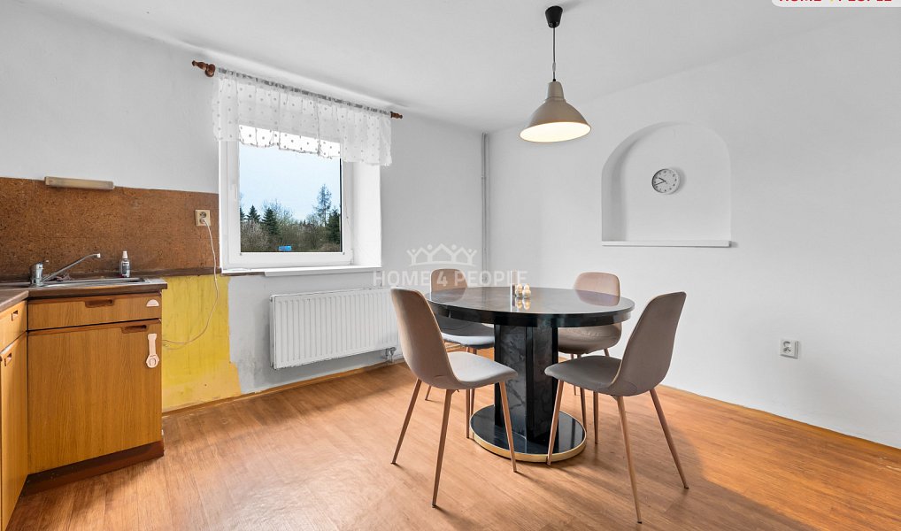 Prodej domu 133 m² s pozemkem 1 126 m², Zlonice – náhled fotky 6