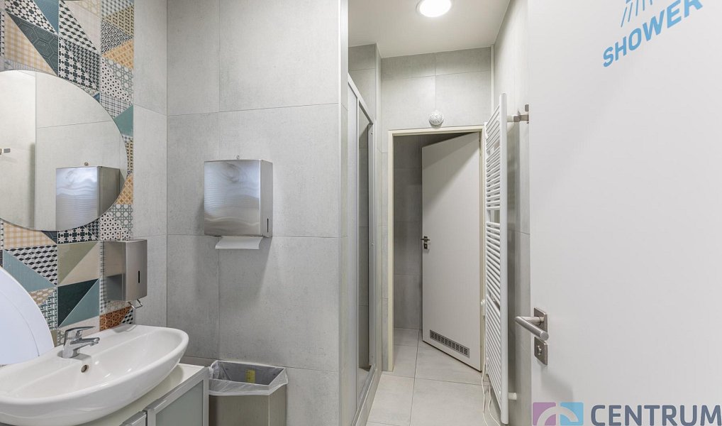 Pronájem kanceláře 584 m², Praha – náhled fotky 20