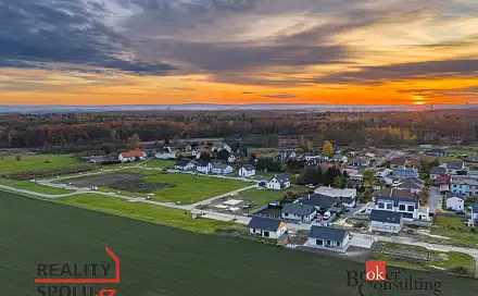 Prodej stavebního pozemku 909 m², Sezemice - Počaply, okres Pardubice