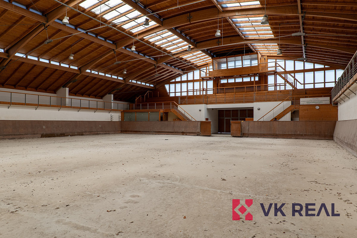 Prodej komerčního objektu (jiného typu) 3 100 m² – fotografie 3