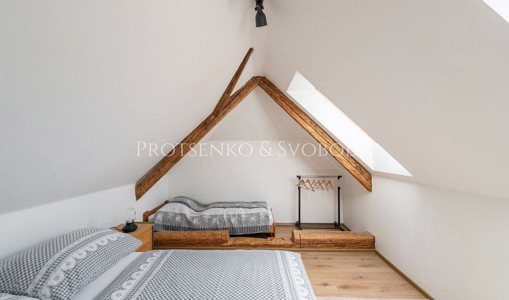Prodej nájemního domu, činžáku 174 m², Hluboká nad Vltavou – náhled fotky 22