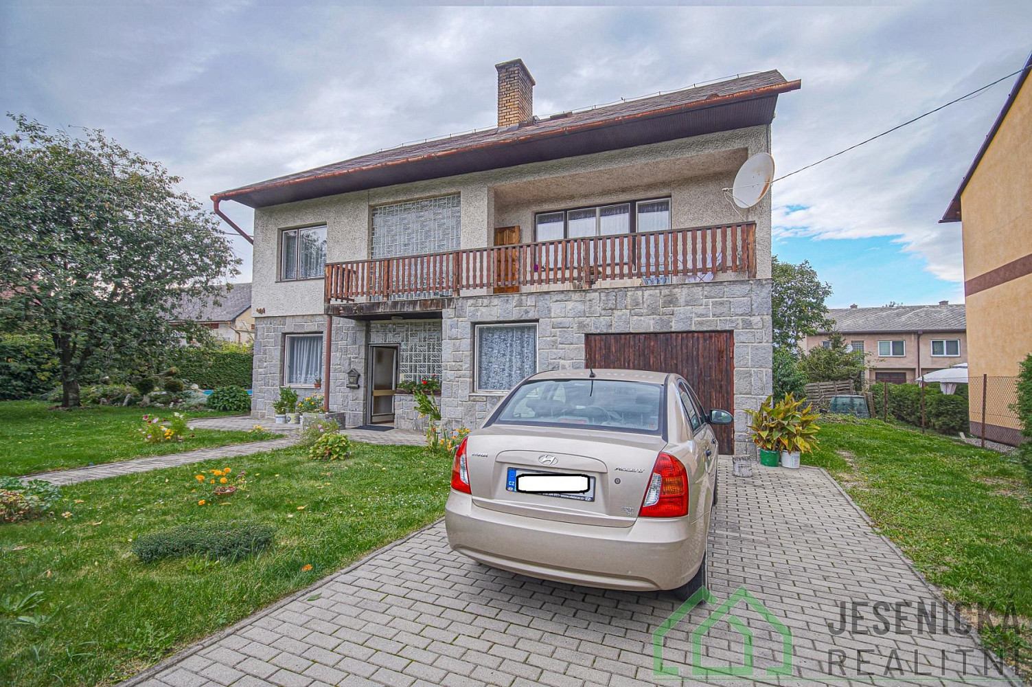 Prodej domu 105 m² s pozemkem 923 m² — photo 2