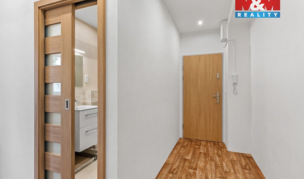 Prodej bytu 3+1 70 m², Nový Bor – náhled fotky 2