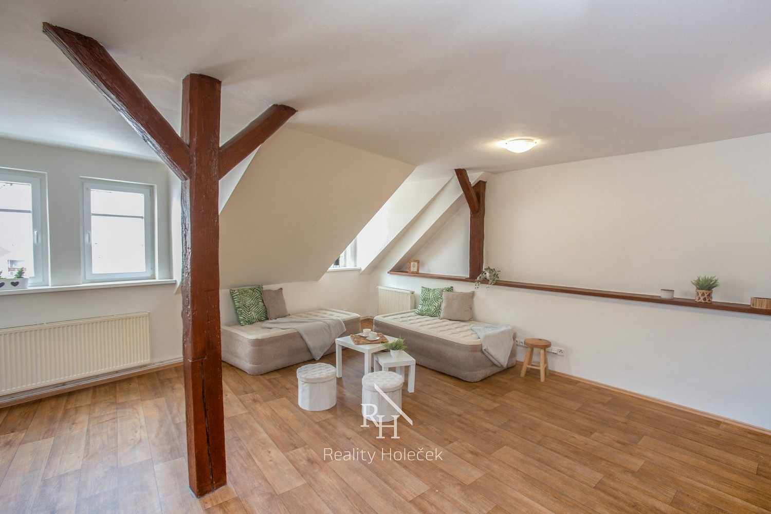 Prodej nájemního domu, činžáku 402 m² – další