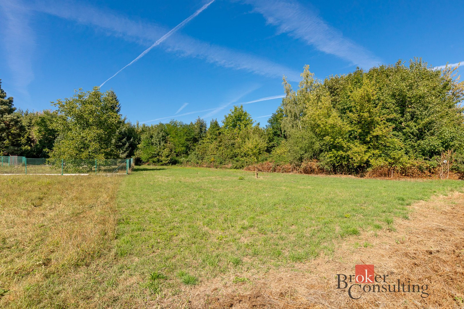 Prodej stavebního pozemku 986 m² – fotografie 3