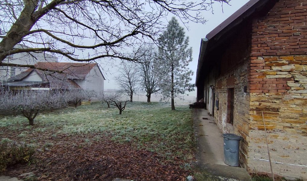 Prodej domu 130 m² s pozemkem 1 026 m², Lično – náhled fotky 5