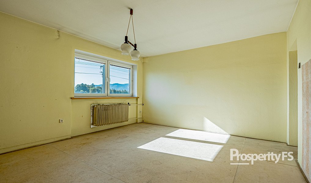 Prodej domu 180 m² s pozemkem 3 422 m², Ropice – náhled fotky 9
