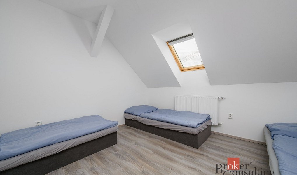Prodej domu 240 m² s pozemkem 888 m², Bulovka – náhled fotky 20