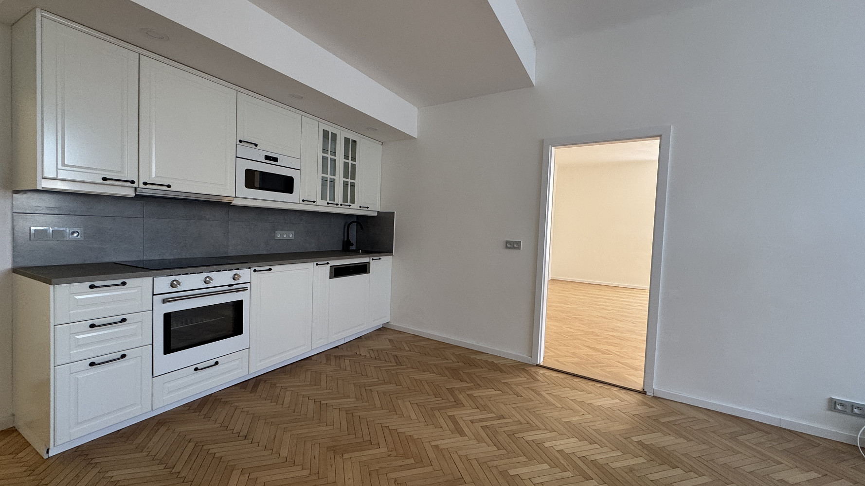 Pronájem bytu 2+1 68 m² – fotografie 2