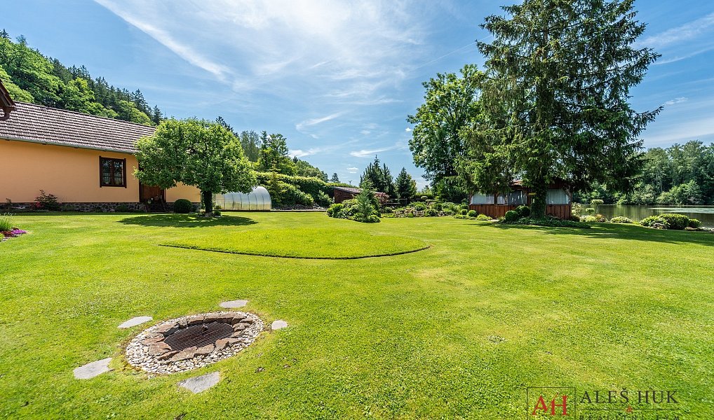 Prodej domu 125 m² s pozemkem 1 851 m², Starý Plzenec – náhled fotky 25