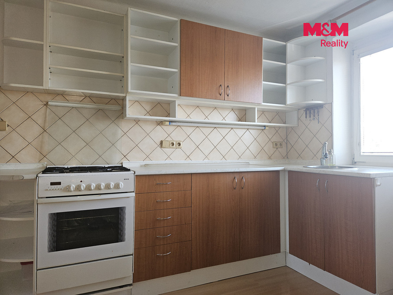 Pronájem bytu 2+1 65 m² - Widok 3