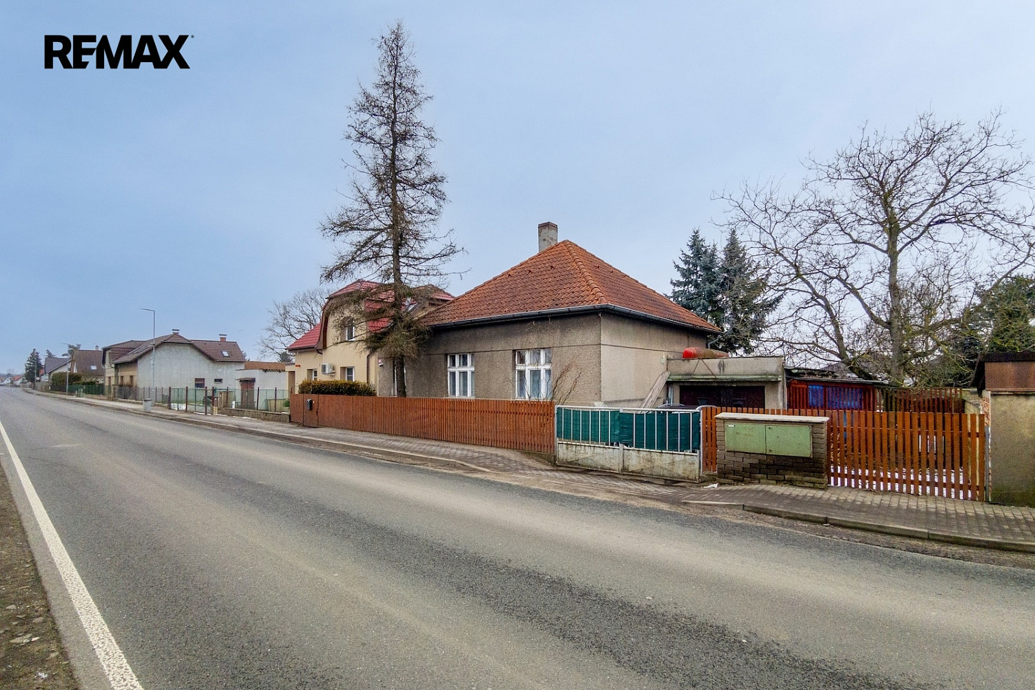 Prodej domu 75 m² s pozemkem 899 m² — photo 2