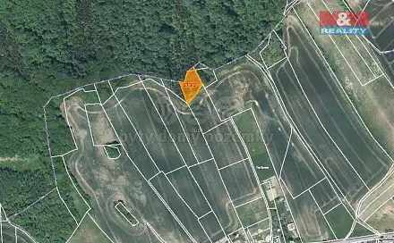 Prodej louky 1 683 m², Veselice, okres Mladá Boleslav