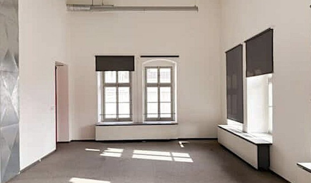 Pronájem kanceláře 635 m², Praha – náhled fotky 3