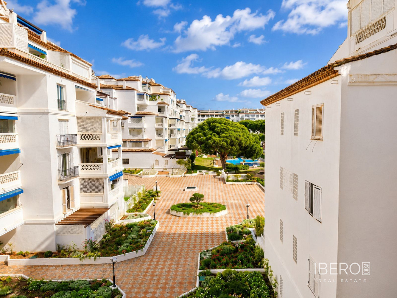 Piso 3+kk – Marbella, Nueva Andalucía - Vista 2