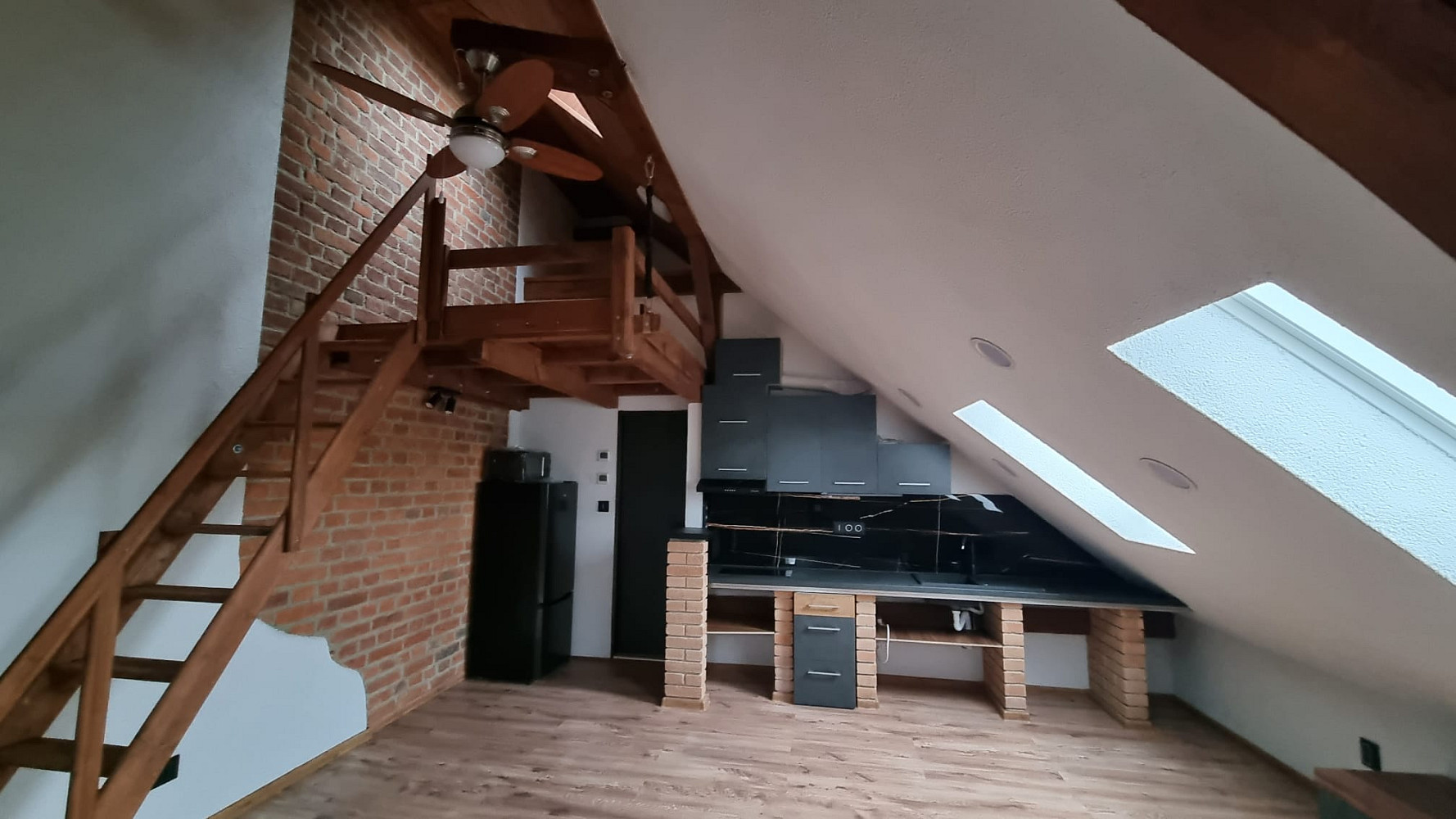 Pronájem bytu 1+kk 40 m² — photo 4