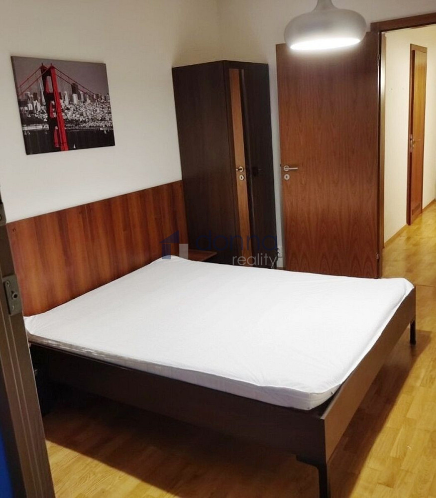Pronájem bytu 2+kk 58 m² – fotografie 5