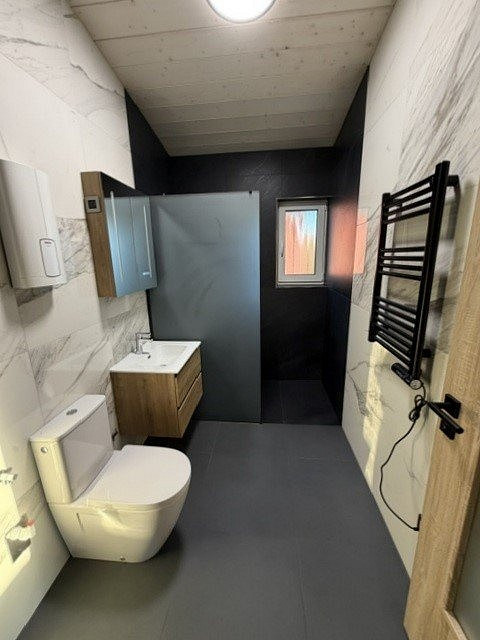 Pronájem komerčního objektu (jiného typu) 44 m² – fotografie 4