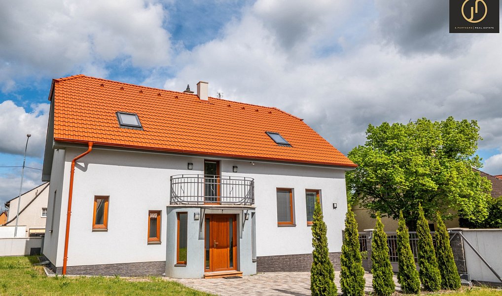 Prodej domu 209 m² s pozemkem 630 m², Kladno – náhled fotky 2