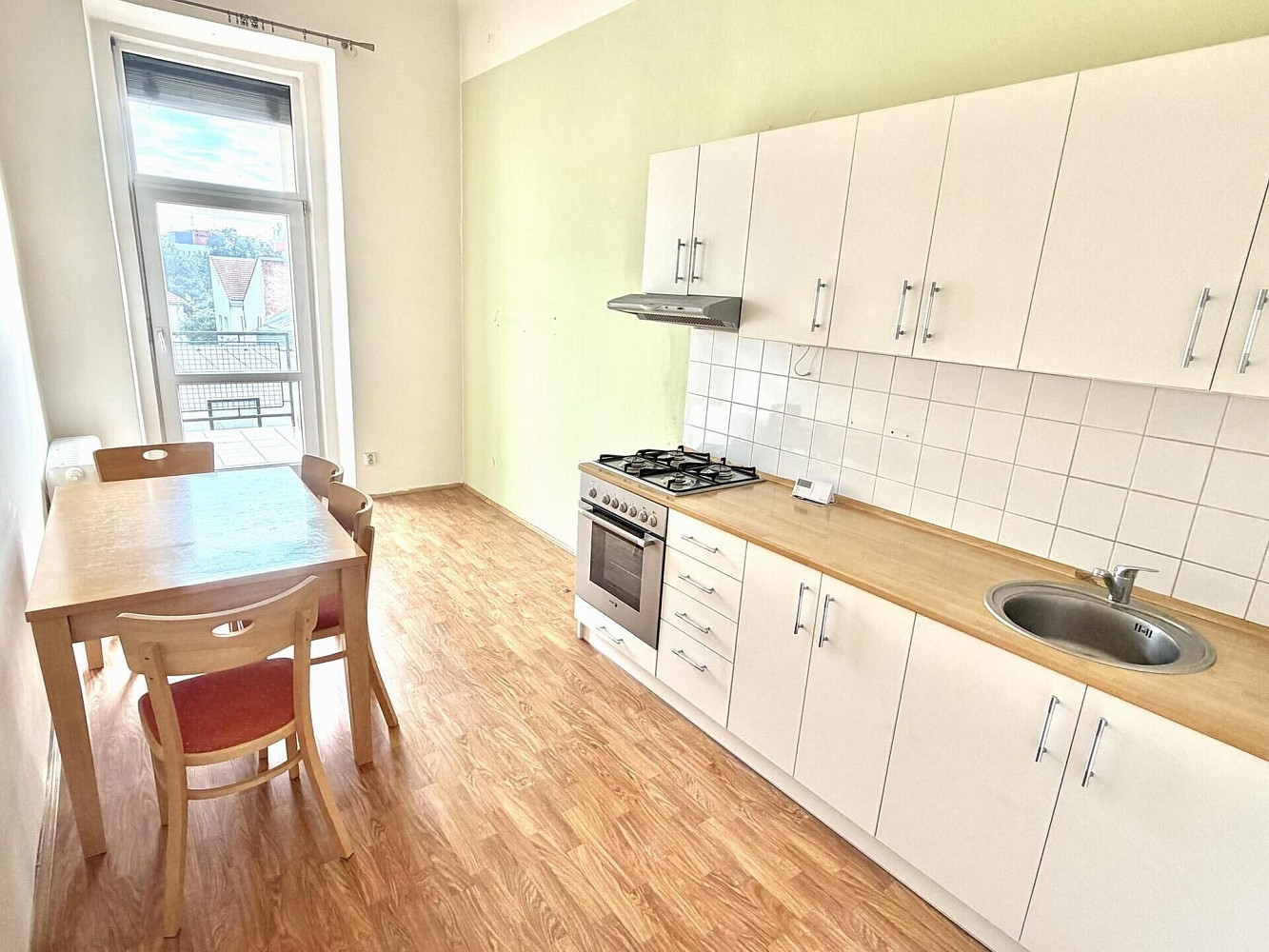 Pronájem bytu 1+1 49 m² – fotografie 2