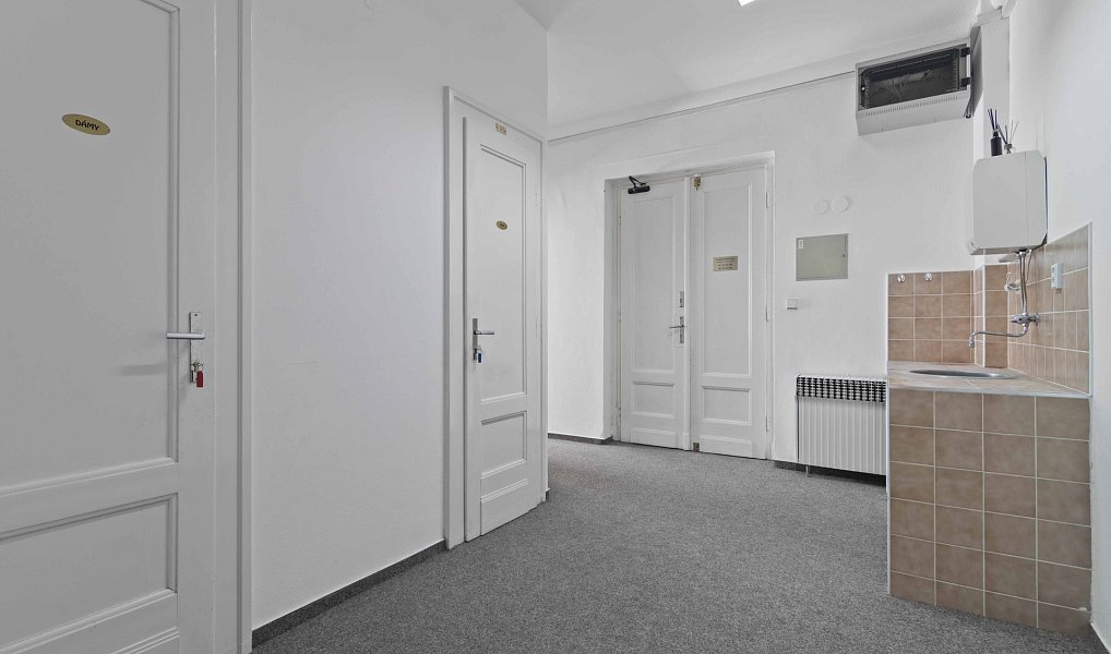 Pronájem kanceláře 26 m², Praha – náhled fotky 4