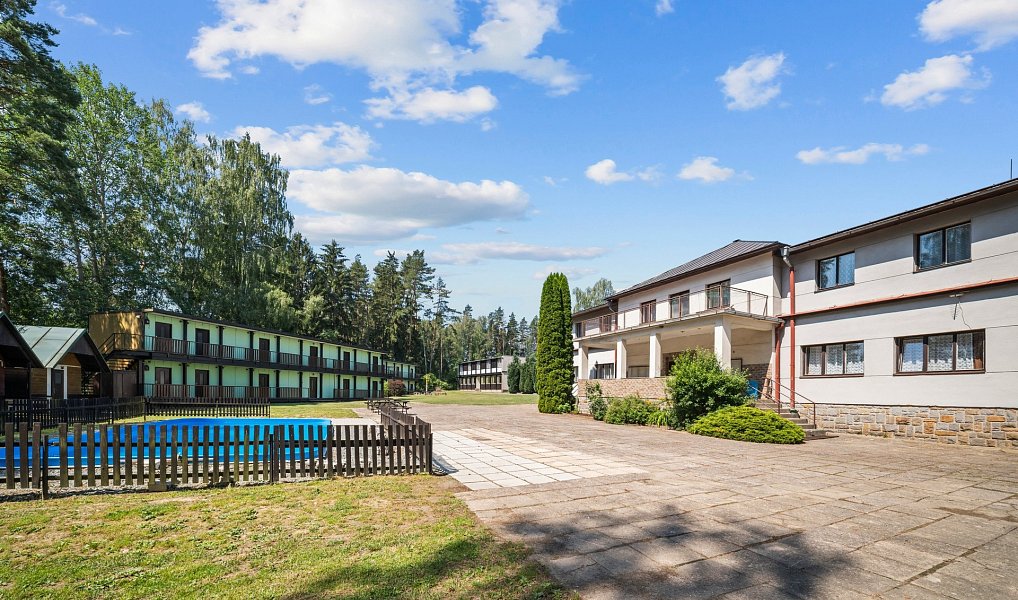Prodej ubytovacího objektu 1 644 m², Krásná Hora – náhled fotky 31