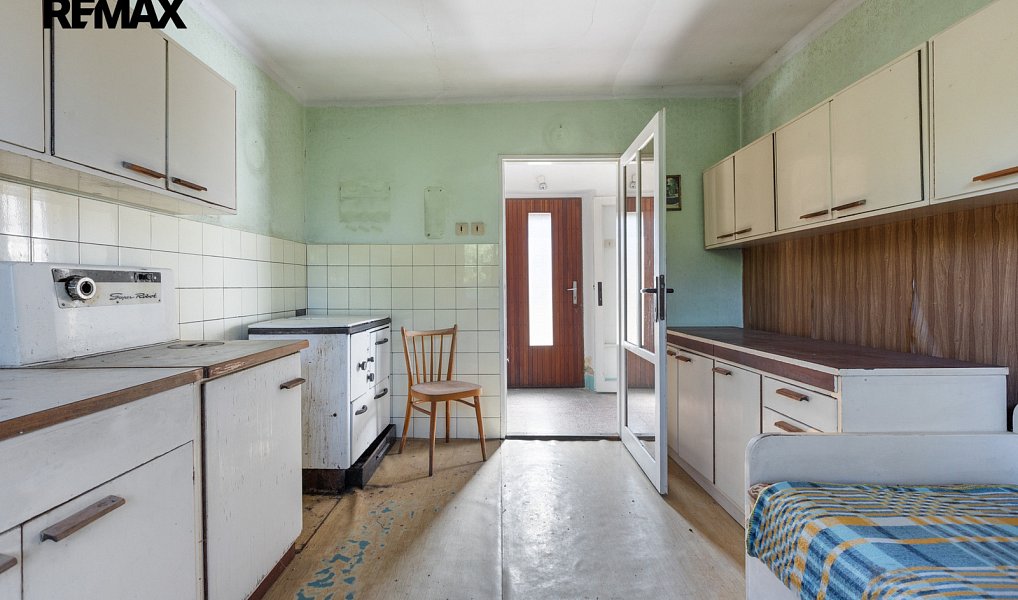 Prodej domu 170 m² s pozemkem 414 m², Evaň – náhled fotky 12