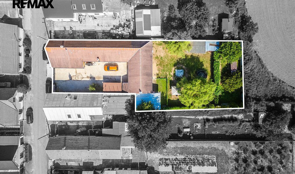 Prodej domu 222 m² s pozemkem 1 257 m², Kly – náhled fotky 11
