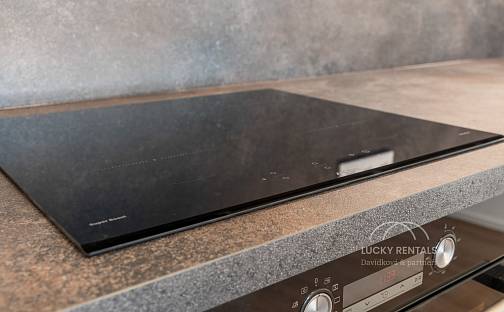 Pronájem bytu 1+kk 32 m², Líbalova, Praha 4 - Chodov