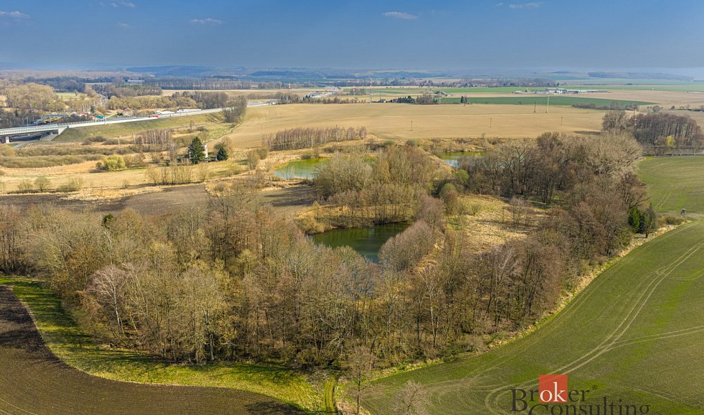 Prodej stavebního pozemku 840 m², Moravany – náhled fotky 6