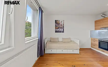 Pronájem bytu 1+kk 27 m²