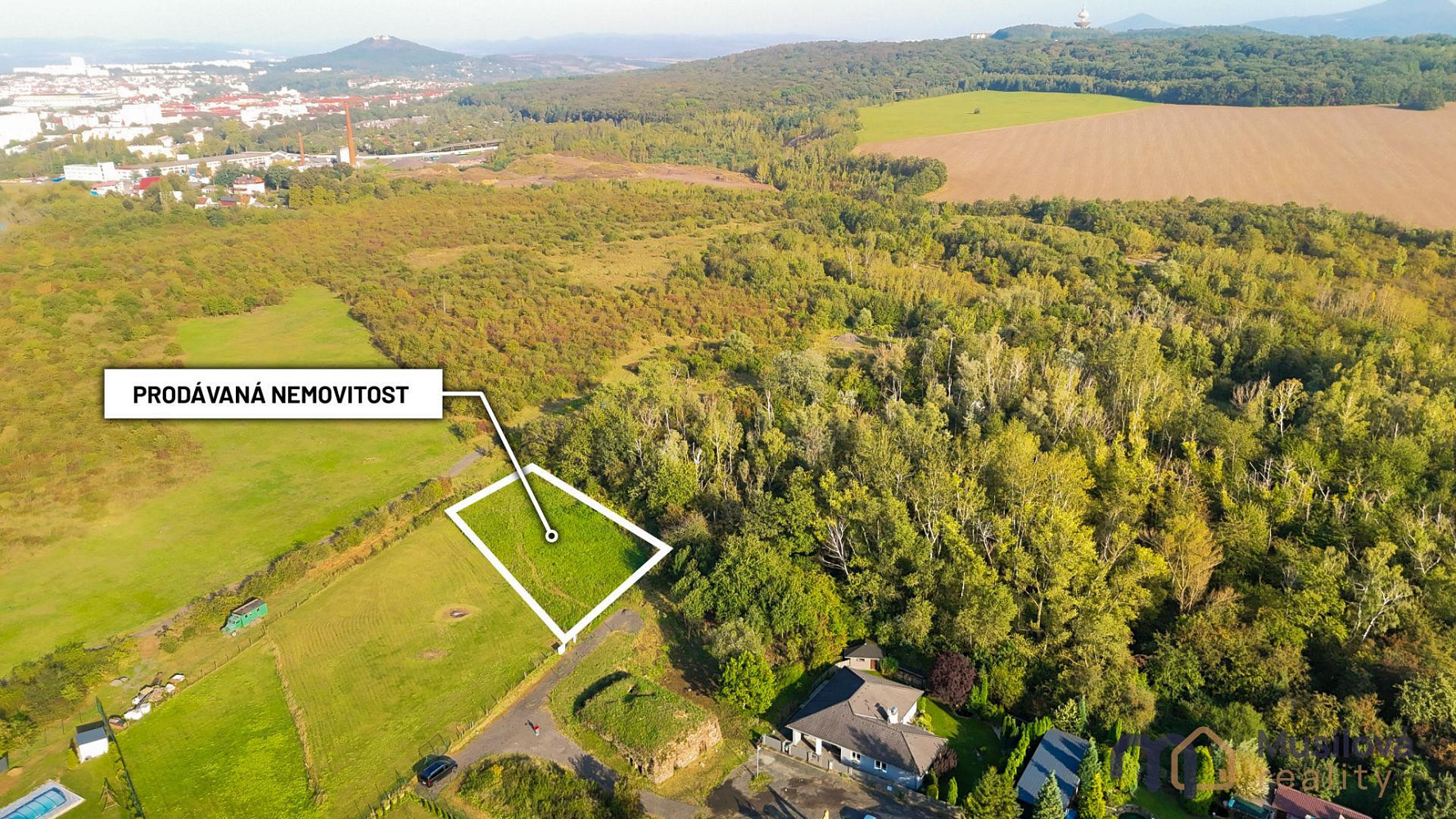 Prodej stavebního pozemku 1 201 m² – fotografie 2