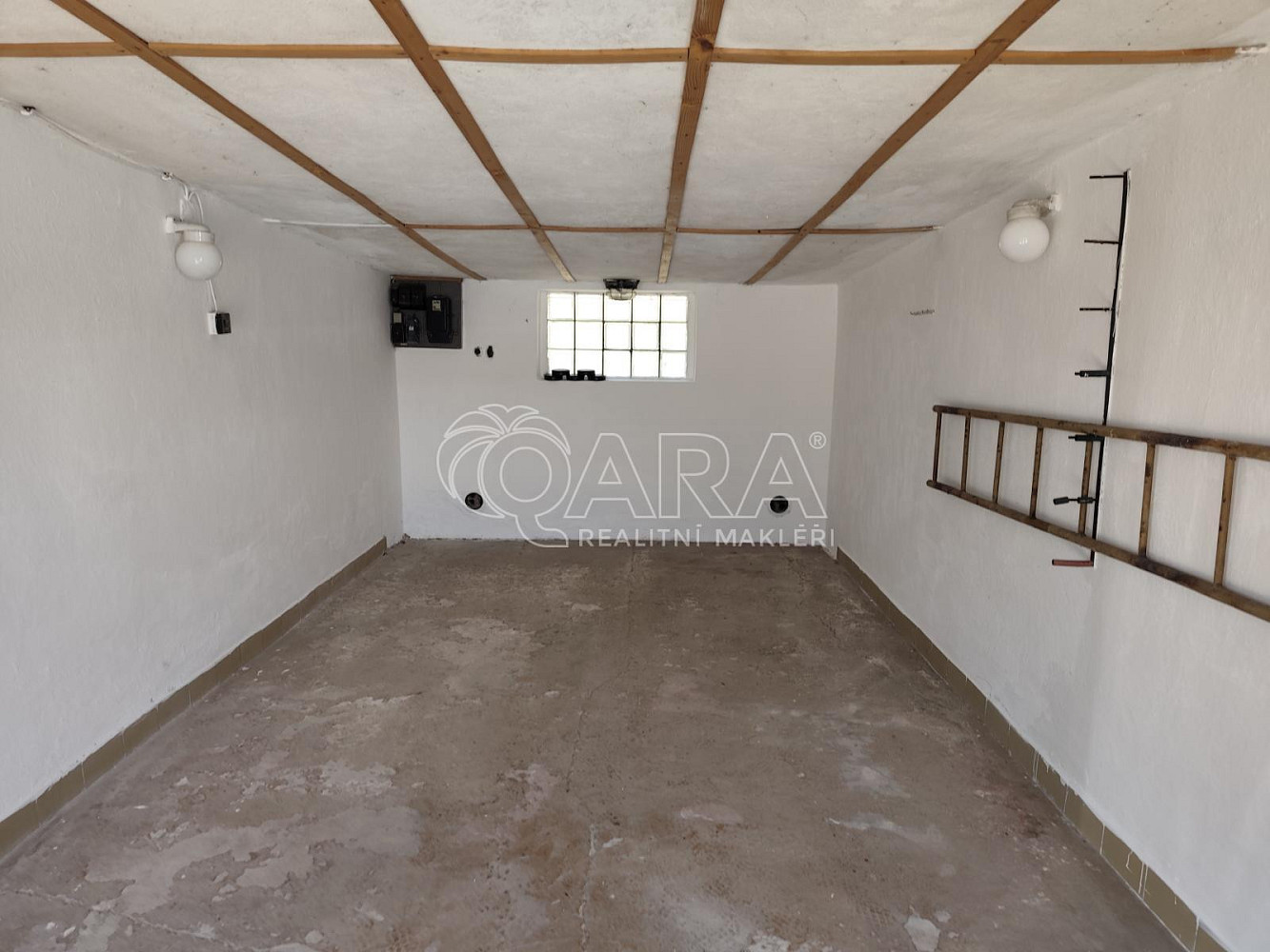 Prodej zděné garáže 22 m2 ve Svitavách – fotografie 2