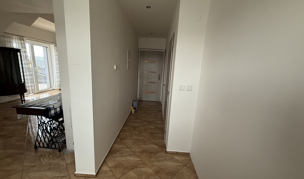 Prodej domu 200 m² s pozemkem 1 203 m², Kly – náhled fotky 28