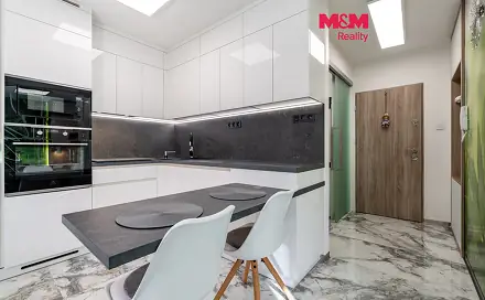 Prodej bytu 1+1 34 m², Benešova, Třebíč - Nové Dvory