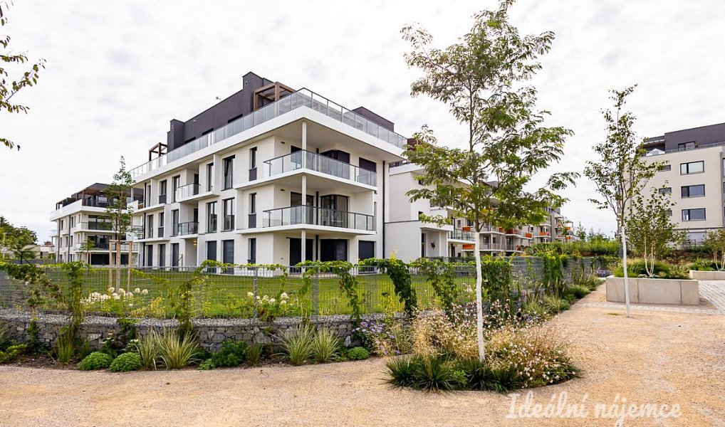 Pronájem bytu 2+kk 52 m², Praha – náhled fotky 15
