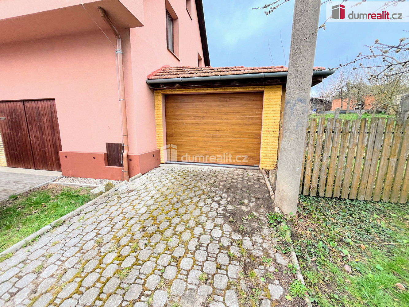 Pronájem garáže o výměře 25 m2 v uherském hradišti — photo 4
