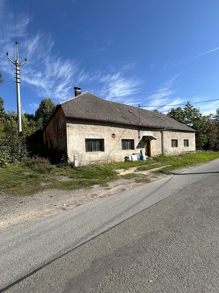 Prodej domu 780 m² s pozemkem 876 m²