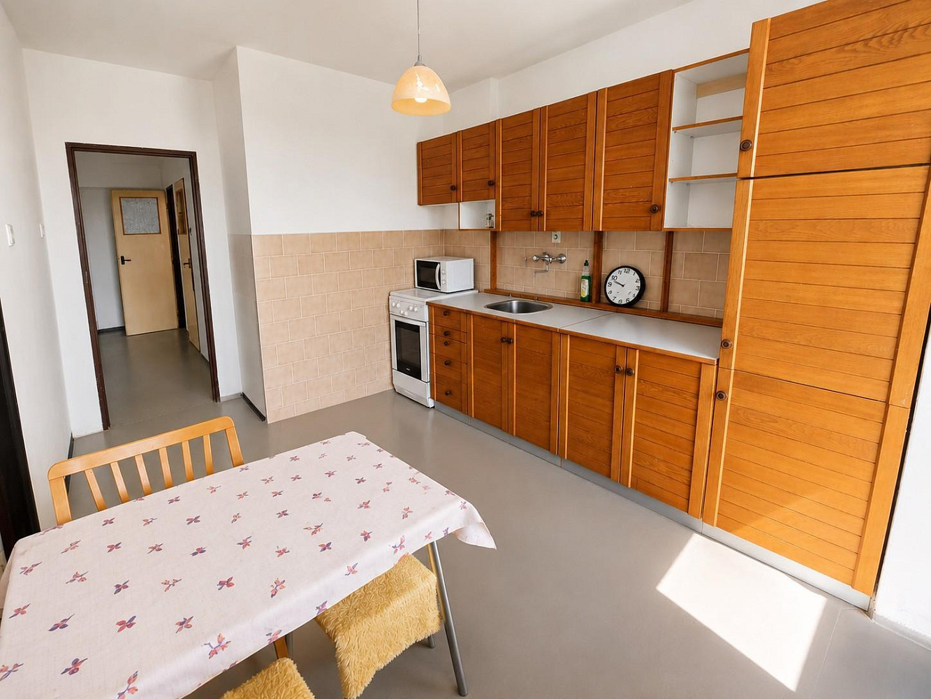 Prodej bytu 3+1 77 m² – pohled 2
