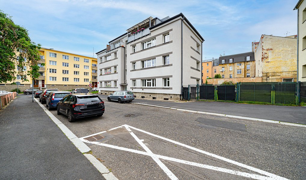 Prodej bytu 4+1 85 m², Karlovy Vary – náhled fotky 16