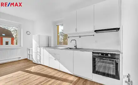 Pronájem bytu 2+kk 60 m², Kaštanová, Milovice - Mladá, okres Nymburk