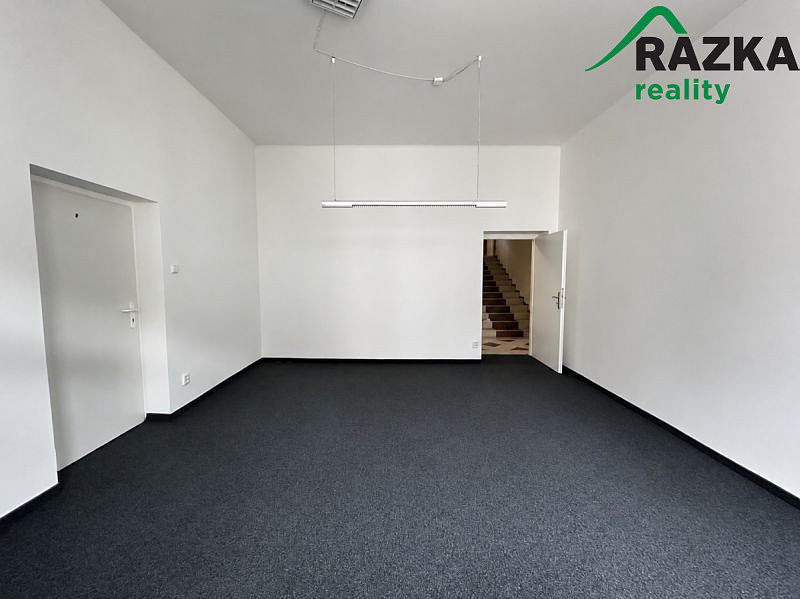 Pronájem kanceláře 25 m² — photo 4